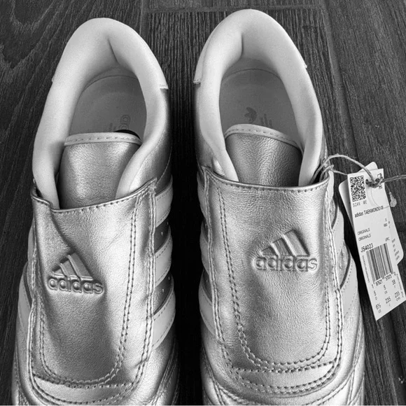 Adidas Taekwondo Metallic Silver with Ivory Stripes Athletic Shoes size 6.5 - Picture 5 of 15